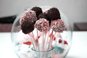 cake pops, candies, chocolate-684163.jpg